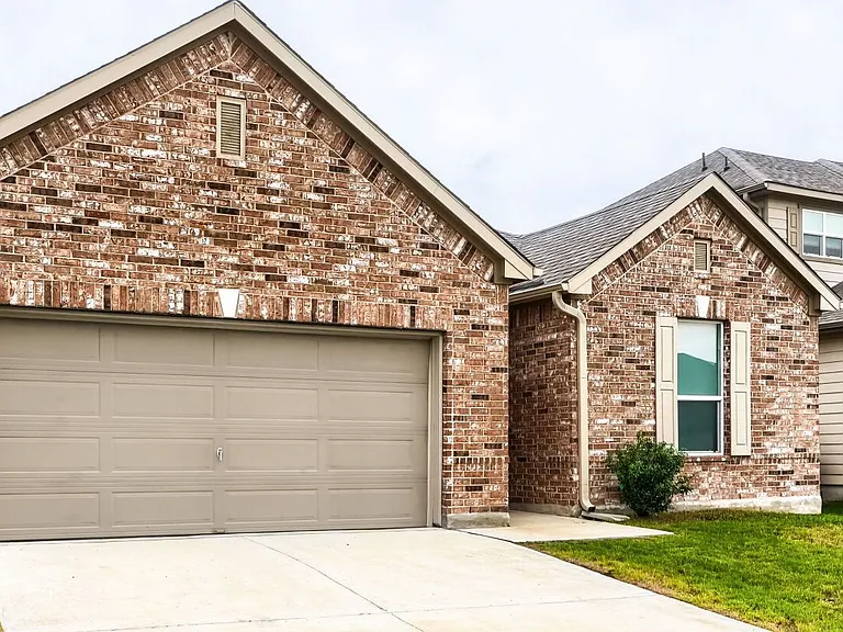 8200 Knoxville Trl — Photo 2