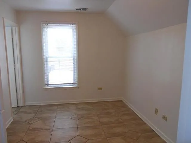 1 bed, $1,150 — Photo 3