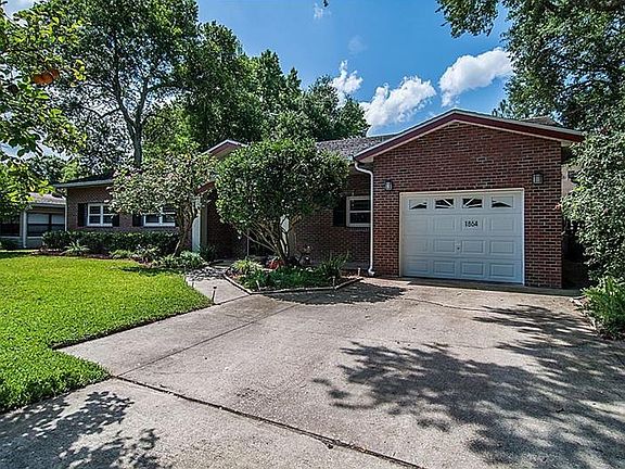 3rd image of 1864 Barker Dr