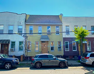 5-84 Grandview Avenue  image 1 of 12