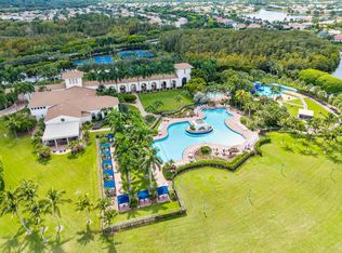 9226 Dupont Pl, Wellington, FL 33414