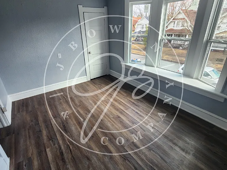632 Nicholas St — Photo 15
