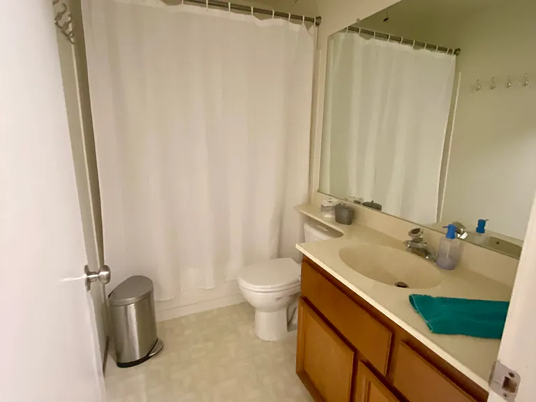 Southwind Dr — Photo 2