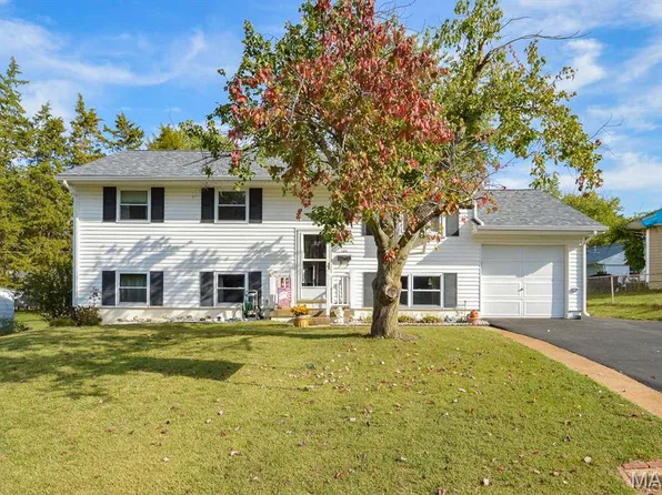 702 W Washington St, O'Fallon, IL 62269