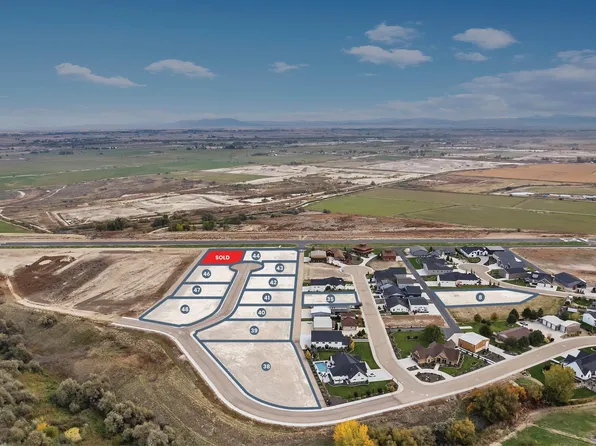 21327 Beechcraft Cir, Greenleaf, ID 83626