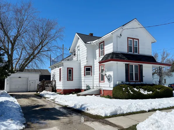 515A Railroad St, Brownsville, WI 53006