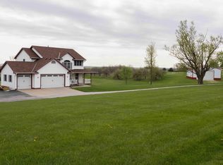 17987 S 228th St, Gretna, NE 68028