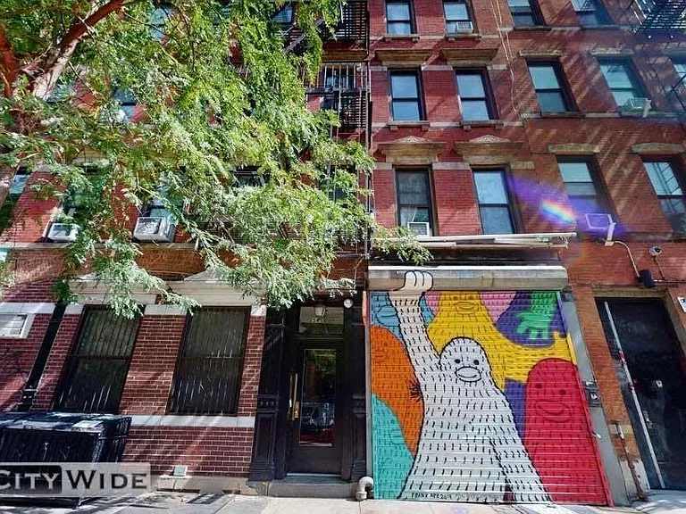 545 E 12th St #3D — Photo 8