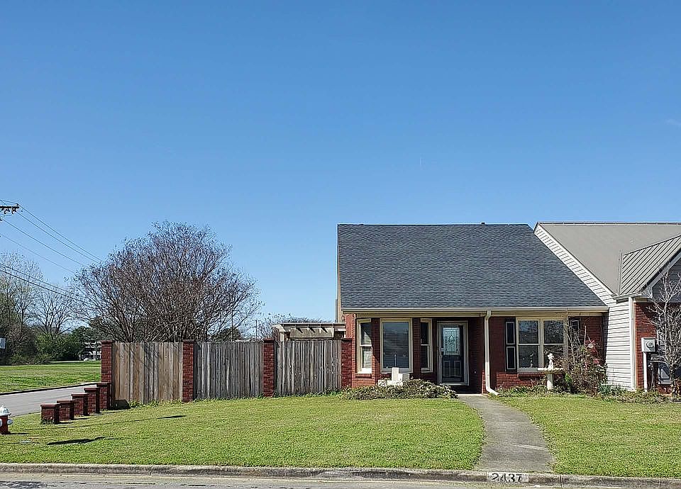 1st image of 2437 Halifax Pl SW