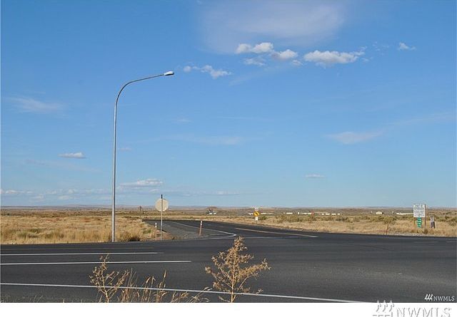 2nd image of 13649 Drumheller Rd NW