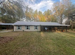 121 American Sand And Gravel Rd, Poplarville, MS 39470