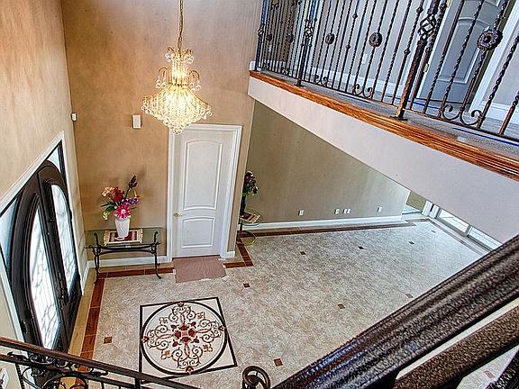 5th image of 2640 Tamarack Dr
