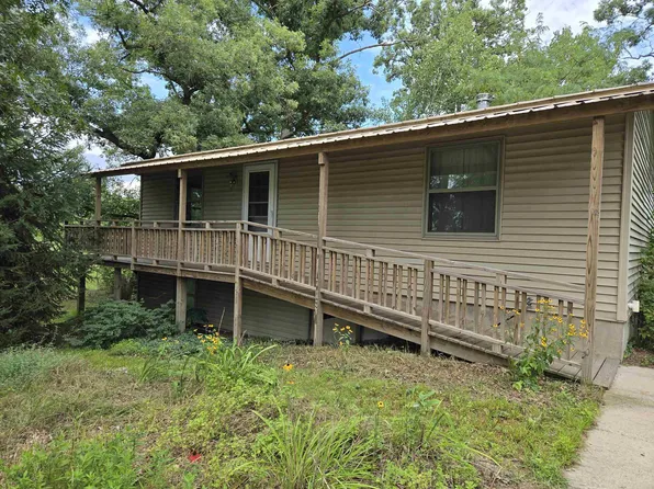 N5642 8th Dr, Westfield, WI 53964