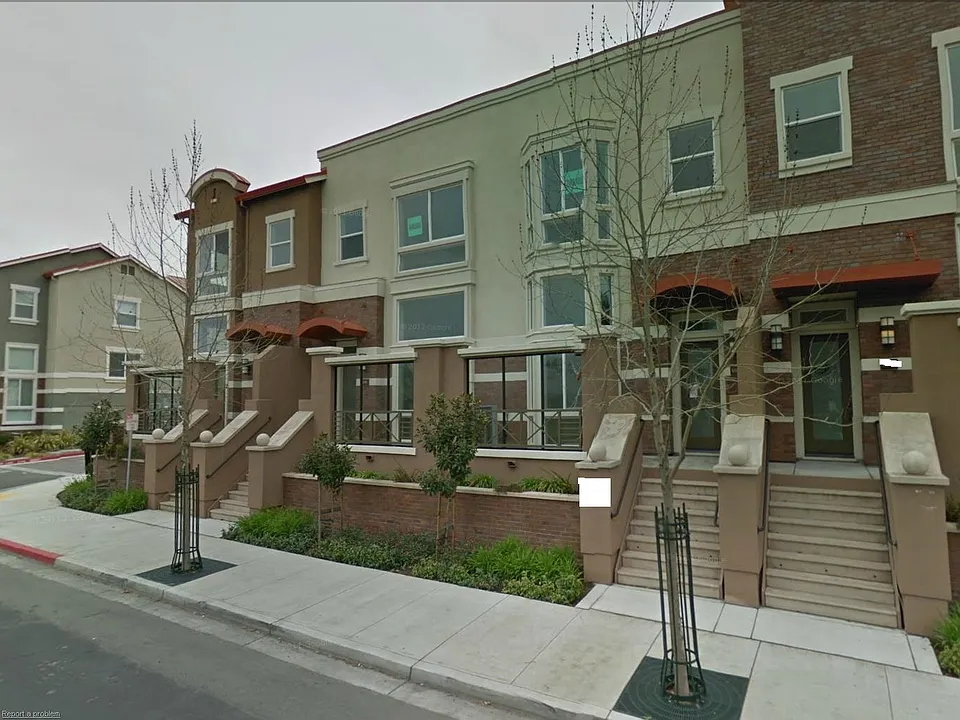 6594 Sierra Ln