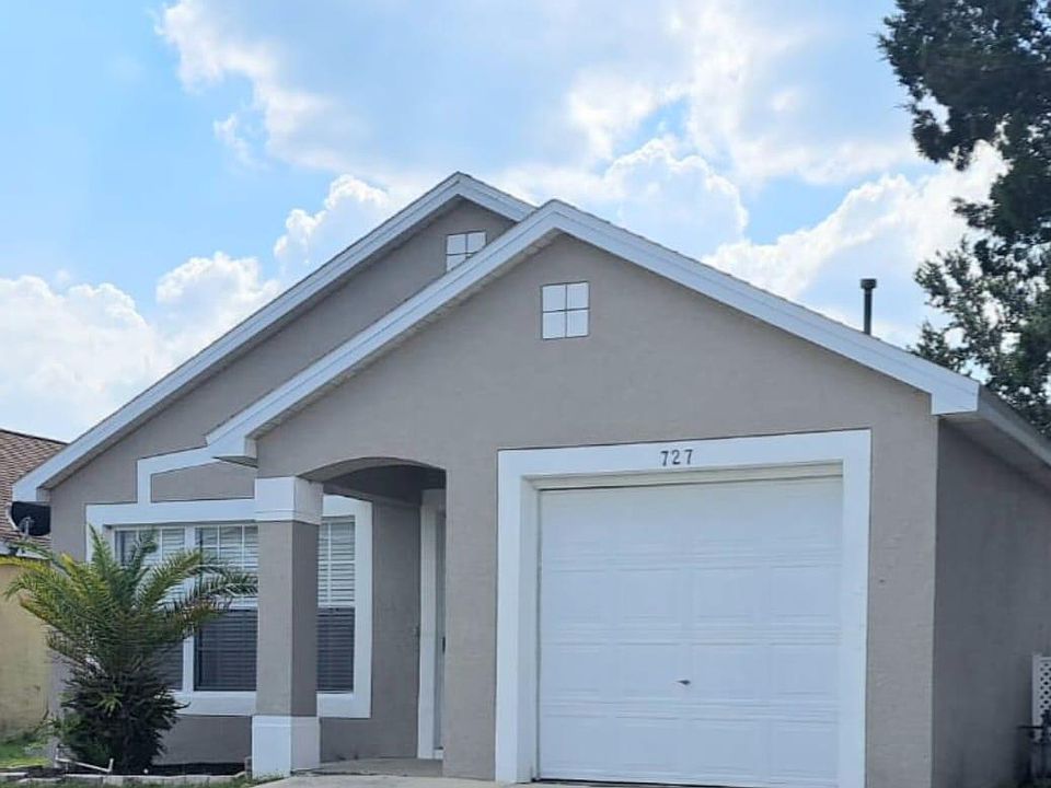 1st image of 727 Belvoir Drive
