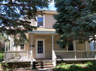 254 S Locust St, Arcola, IL 61910