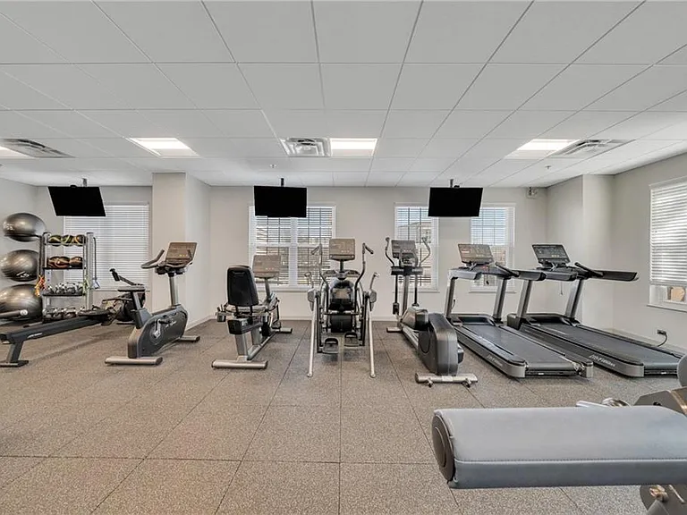 325 E Paces Ferry Rd NE #601 — Photo 27