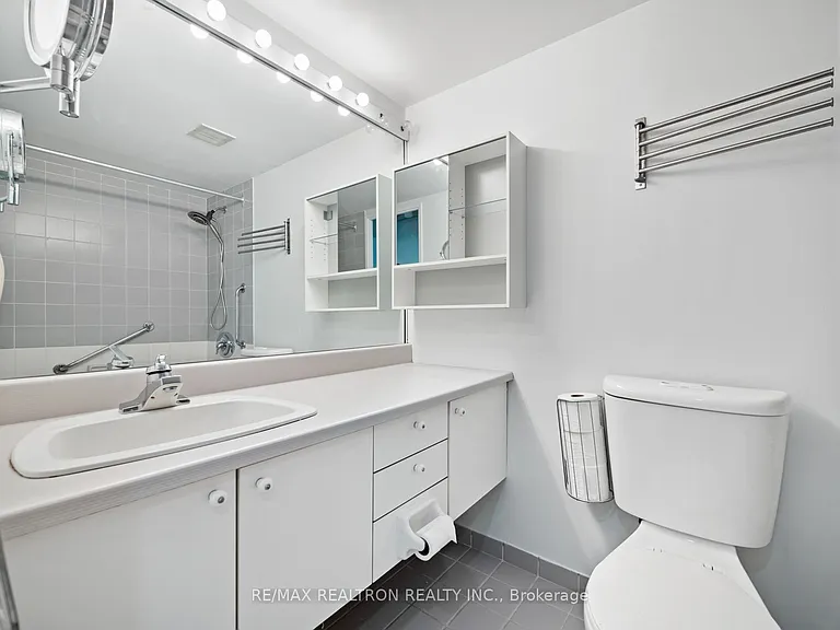 100 Upper Madison Ave #1709 — Photo 18