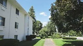 Building Photo 4