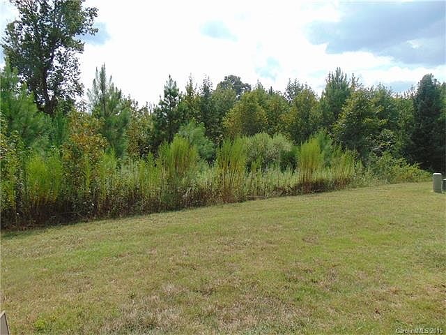 2nd image of Victoria Lake Dr #1