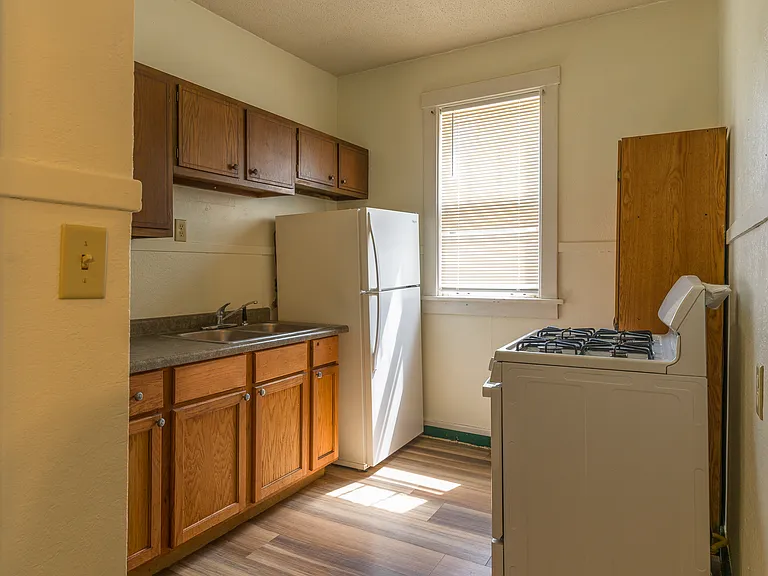 325 E Washington Ct #2 — Photo 7
