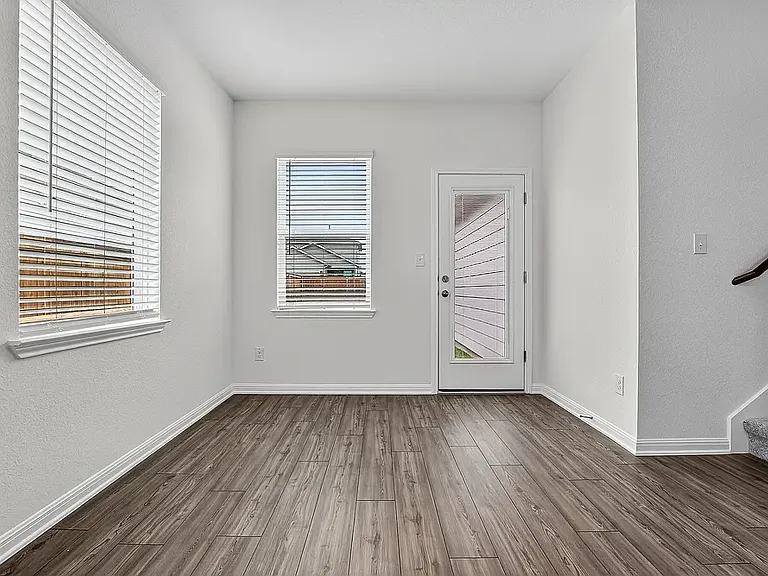 203 Betsy Rd — Photo 5
