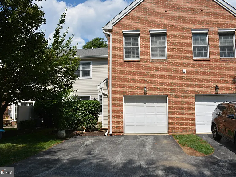 443 Wharton Blvd #32 — Photo 33