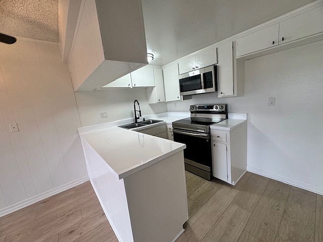 One bedroom floor plan A