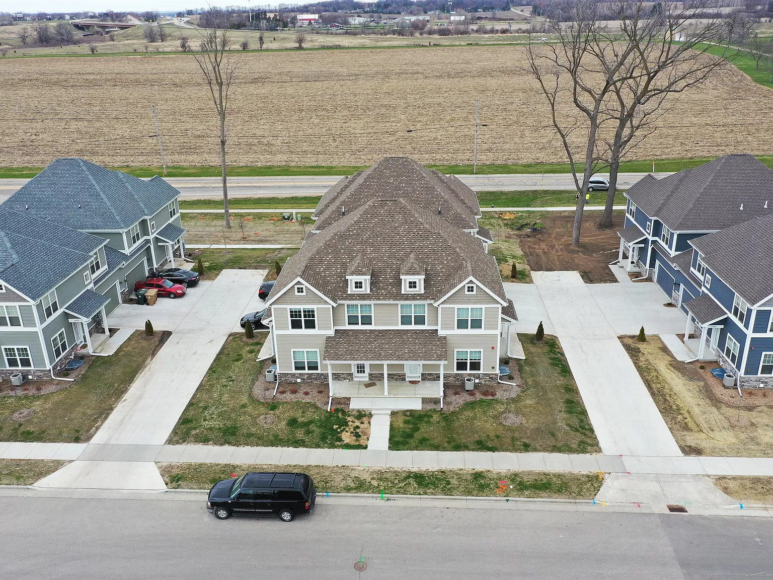 6038 Driscoll Dr — Photo 3