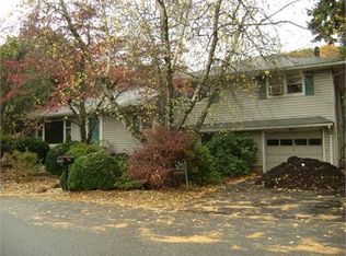 22 Federal Hill Rd, Pompton Lakes, NJ 07442