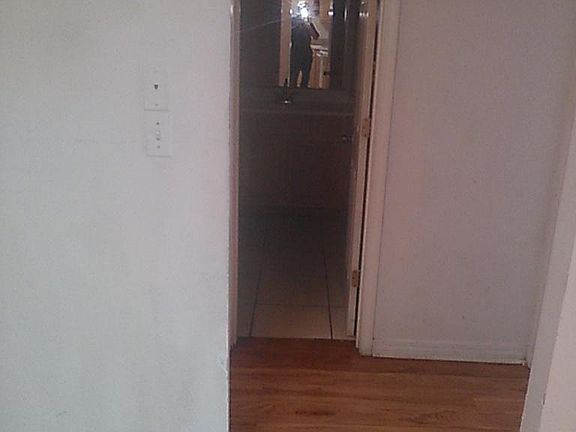 4th image of 1811 Old Roman St #A