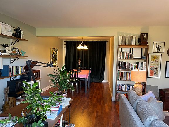 5th image of 4525 Blackhawk Ln APT 103