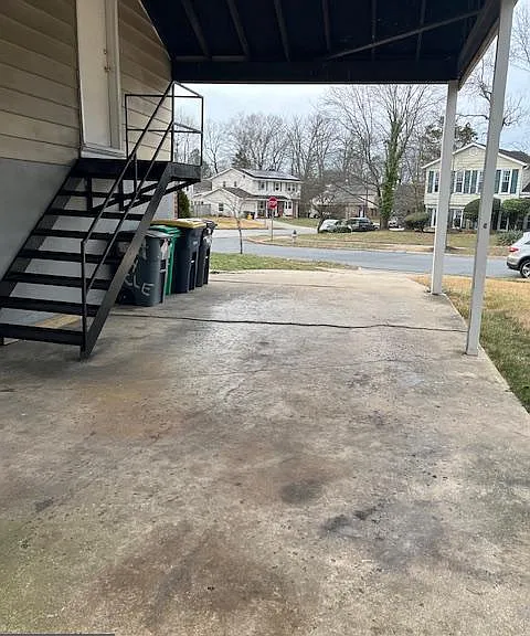 7001 Blue Bird Ct — Photo 34