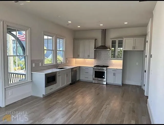 674 Exchange St SE — Photo 15
