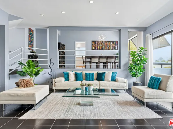 625 Huntley Dr APT 4, West Hollywood, CA 90069
