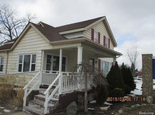 962 S Main St, Lapeer, MI 48446