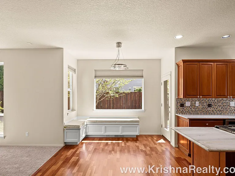 13686 NW Henninger Ln — Photo 11
