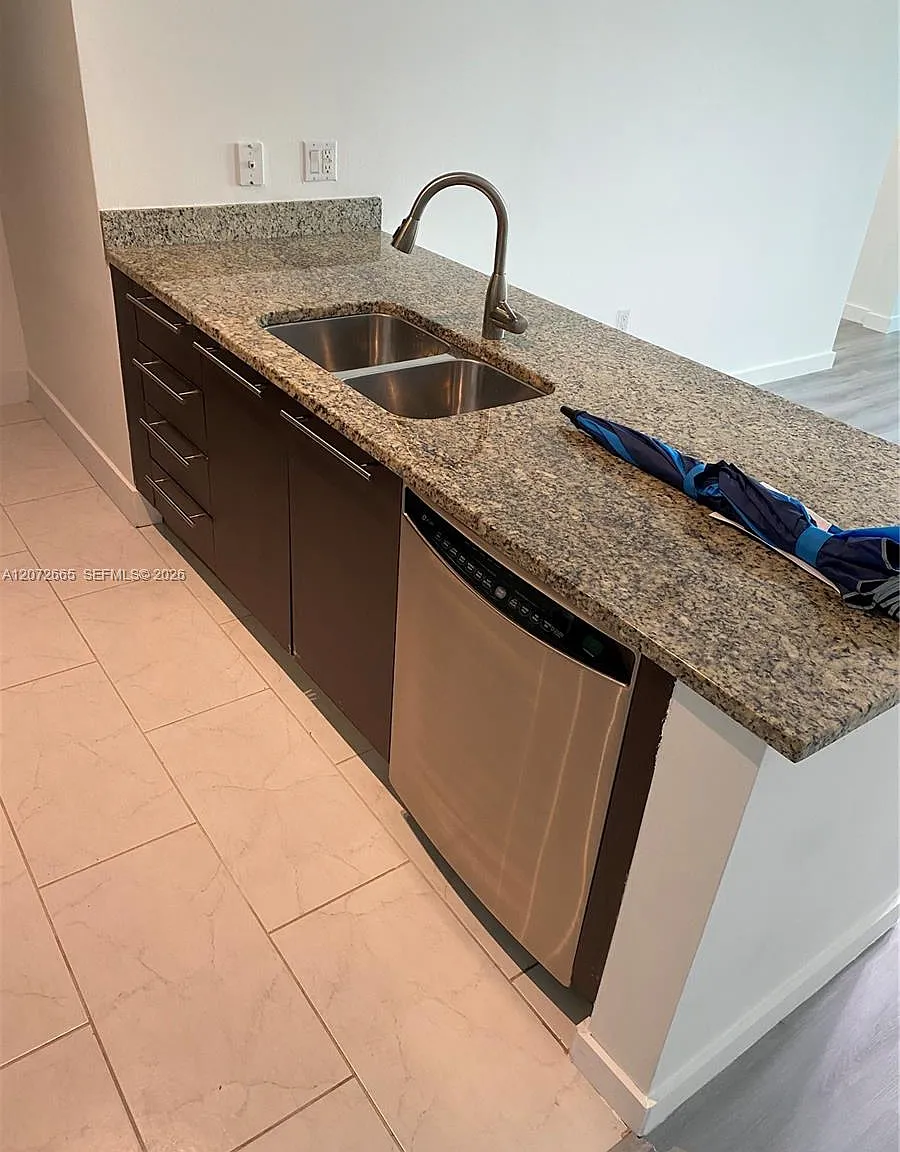 The Plaza 851 Brickell Co — Photo 3