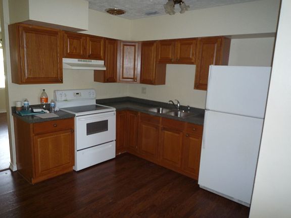 5th image of 2203 Euclid Cir S