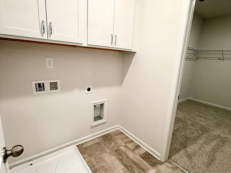 100 Rory Dr — Photo 14