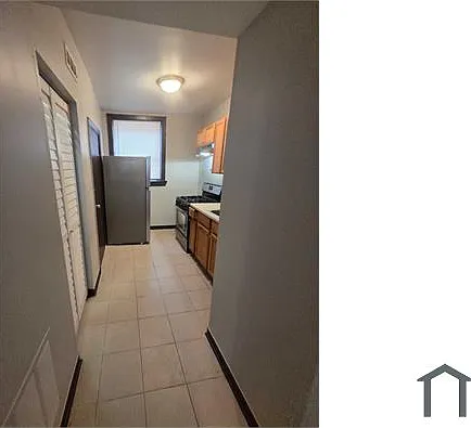 2 bed, $1,686 — Photo 2