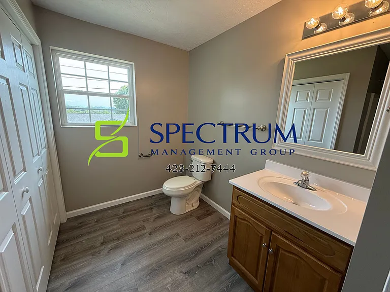 1068 Rosella Dr — Photo 8