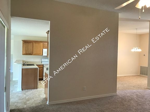 5th image of 2642 Hidden Creek Dr