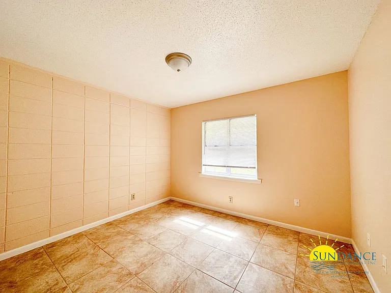 210 Dates Ave #14 — Photo 6