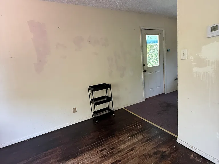 374 W Blackbourn St — Photo 8