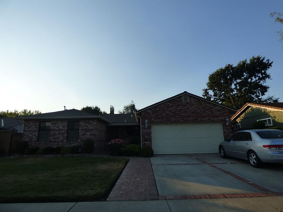 1st image of 1233 W Stanton Way