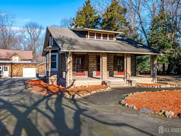404 Mountainview Ter, Dunellen, NJ 08812