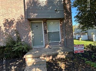 625 Villa Dr, Ypsilanti, MI 48198