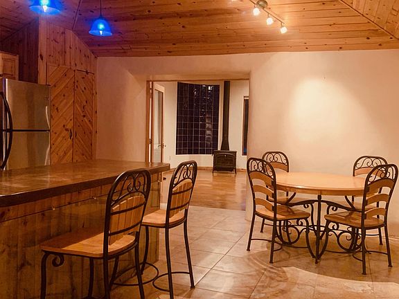 Kitchen and Dinning Area