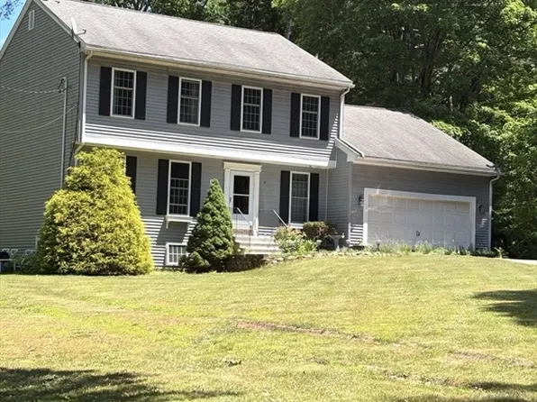 38 Lake St, Spencer, MA 01562